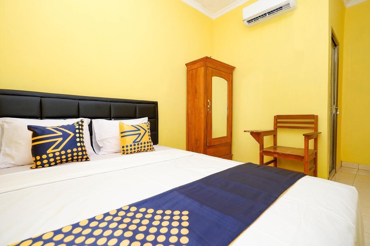 SPOT ON 2821 Griya Kawula Syariah Hotel Surakarta  Luaran gambar