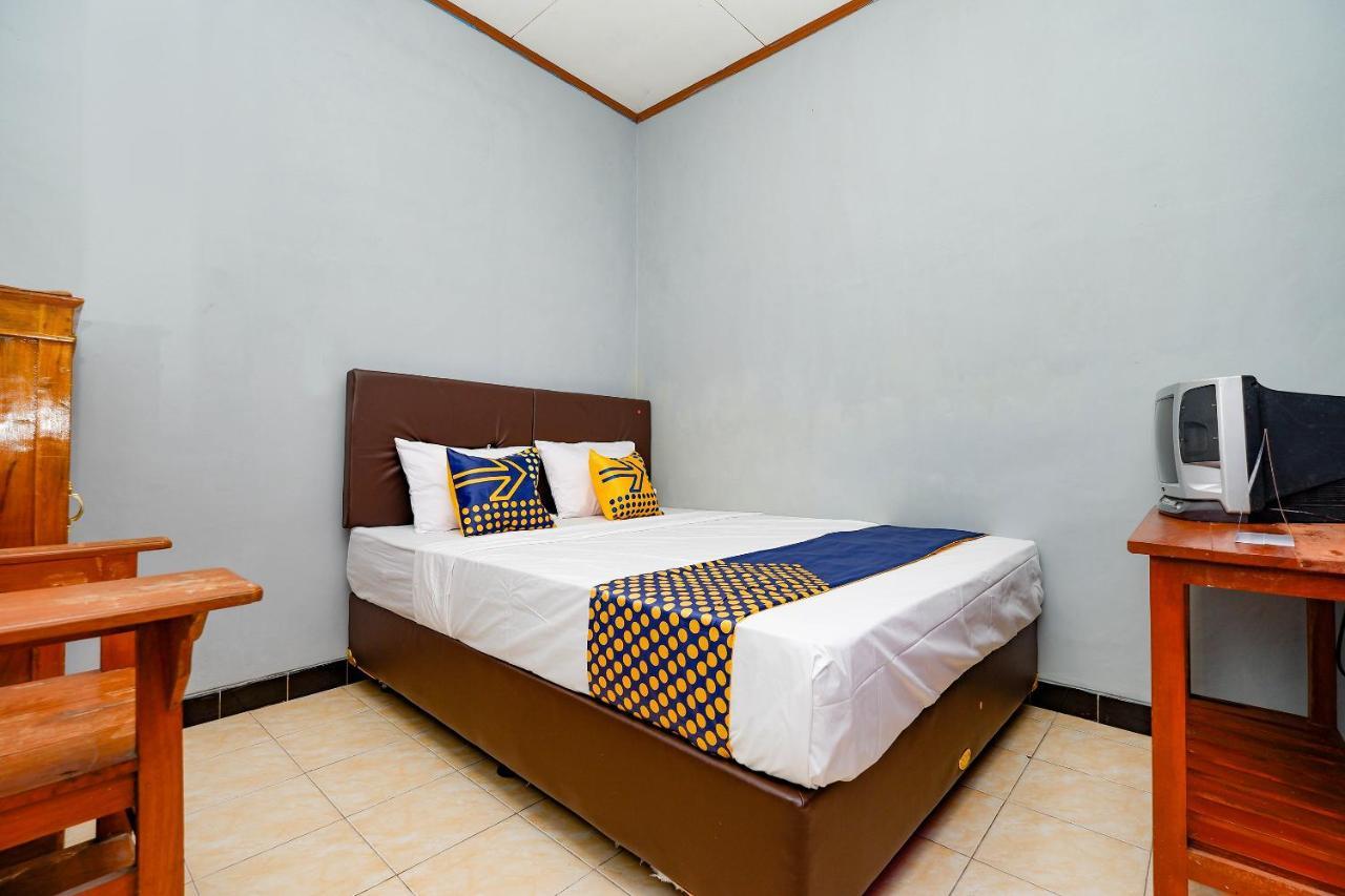 SPOT ON 2821 Griya Kawula Syariah Hotel Surakarta  Luaran gambar