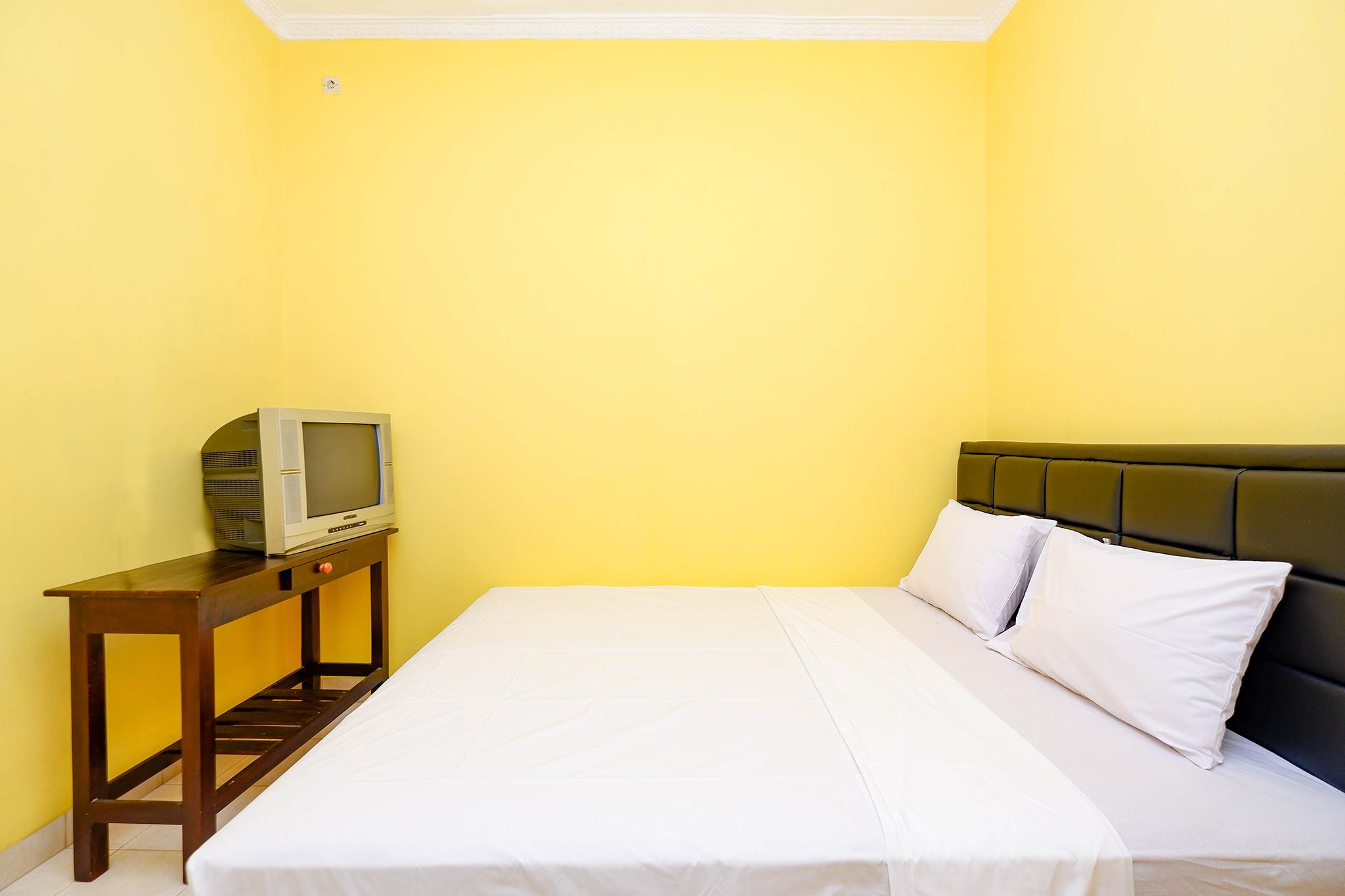 SPOT ON 2821 Griya Kawula Syariah Hotel Surakarta  Luaran gambar
