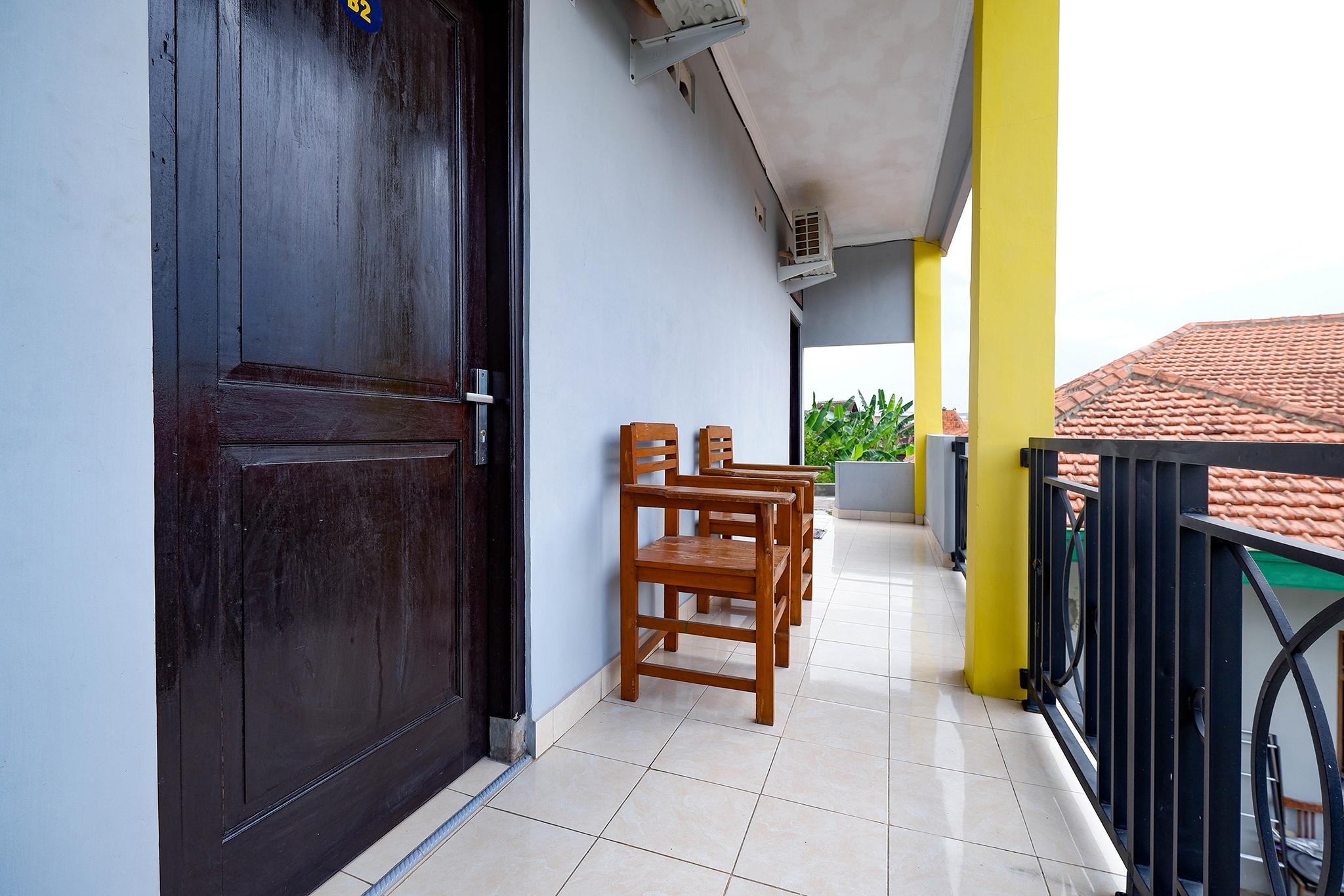 SPOT ON 2821 Griya Kawula Syariah Hotel Surakarta  Luaran gambar