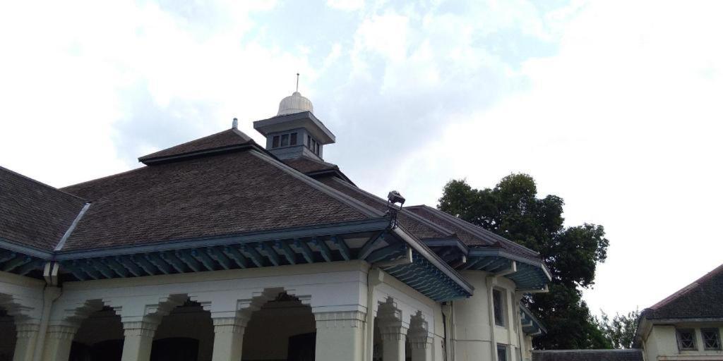 SPOT ON 2821 Griya Kawula Syariah Hotel Surakarta  Luaran gambar